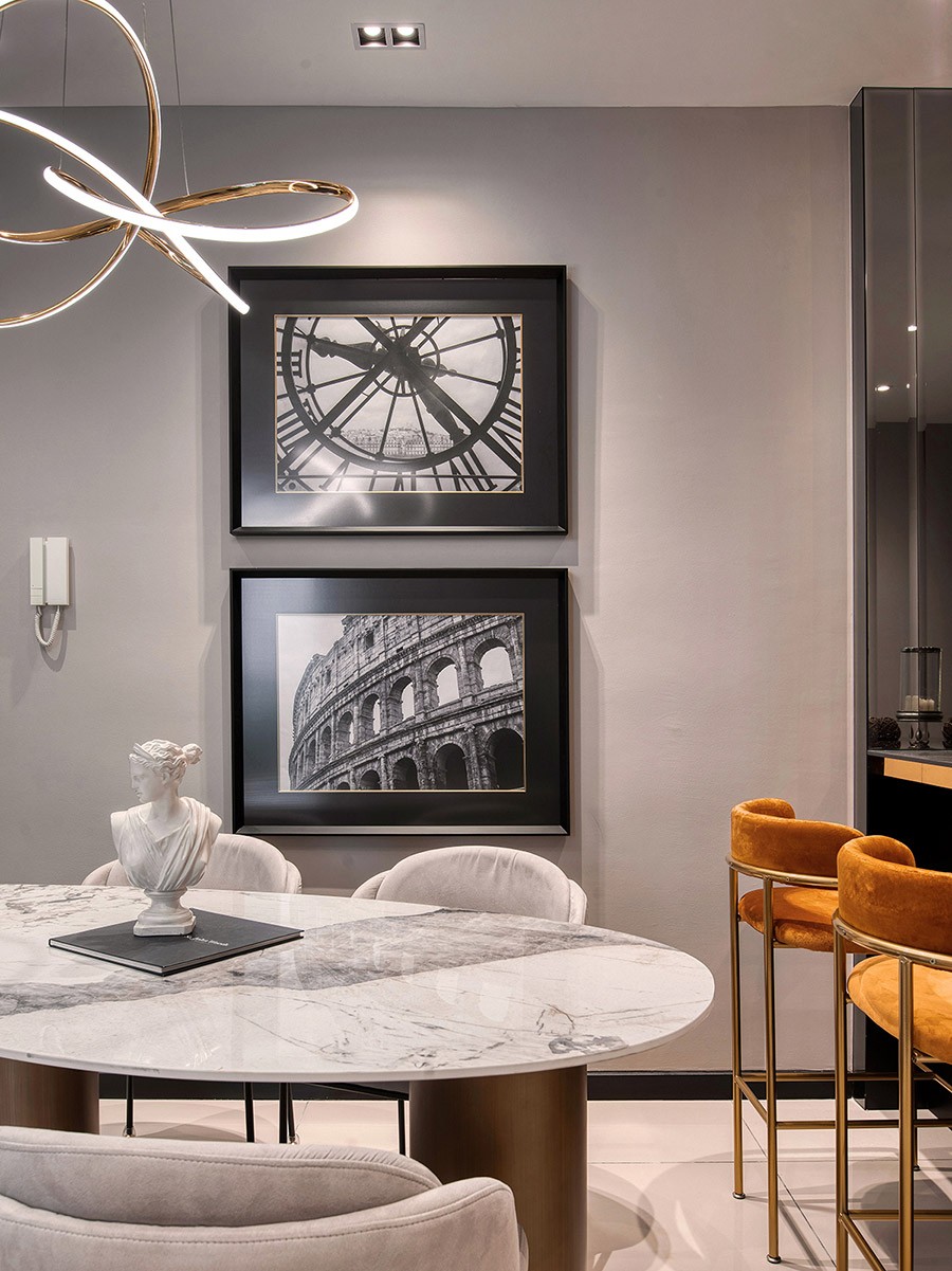 Waltz 73 | The Roof Studio